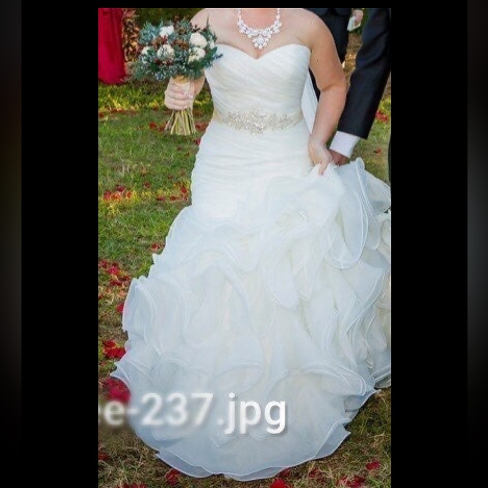 Wedding dress